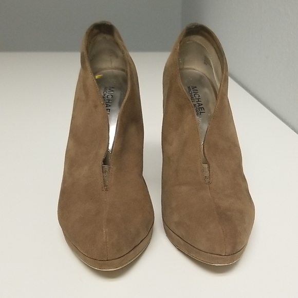 MICHAEL KORS suede booties - Picture 2 of 16